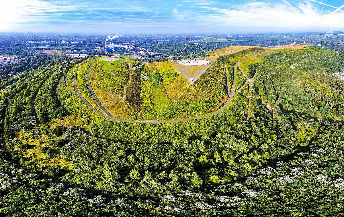 Panorama Halde Hoheward aus der Luft.